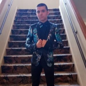 Meet your Posher, Raymond